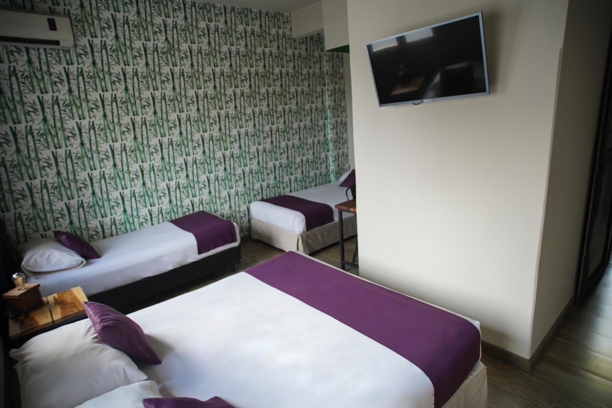Hotel City Posadas Eksteriør bilde